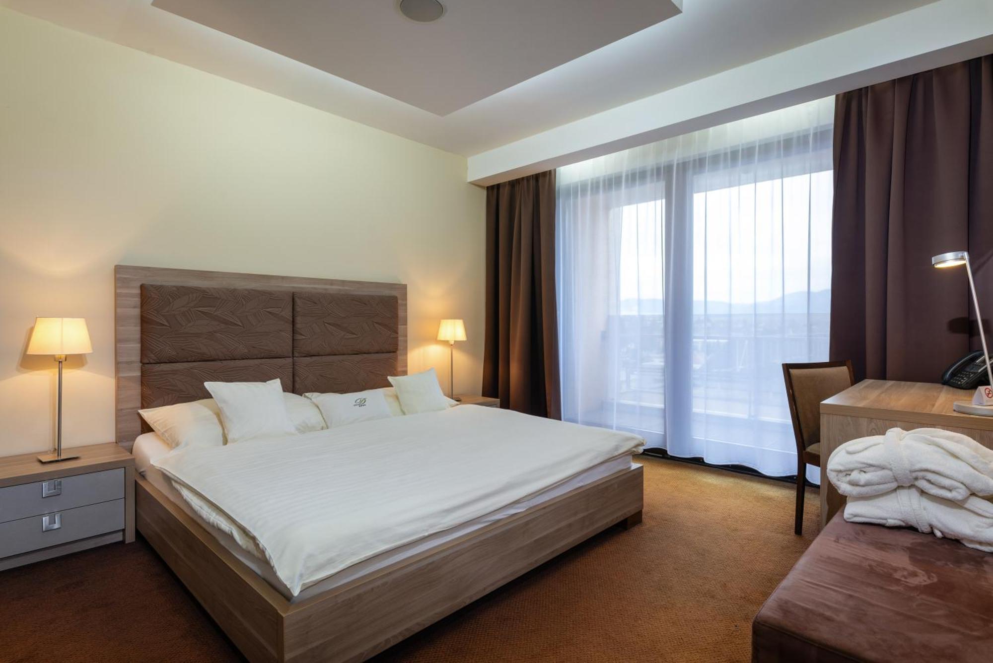 Wellness Hotel Diplomat ราเอตสเก เตปลิตเซ ภายนอก รูปภาพ