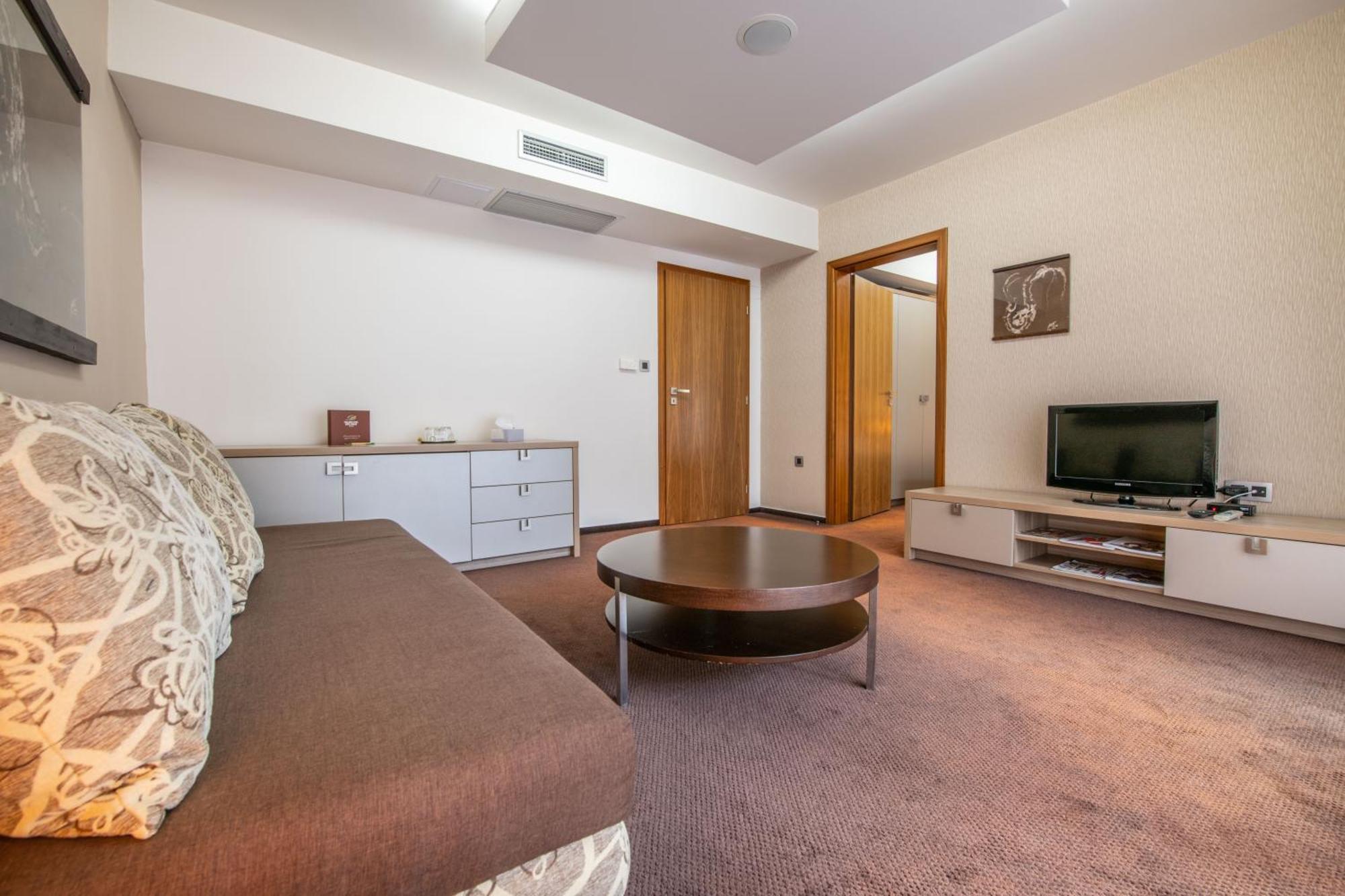 Wellness Hotel Diplomat ราเอตสเก เตปลิตเซ ภายนอก รูปภาพ