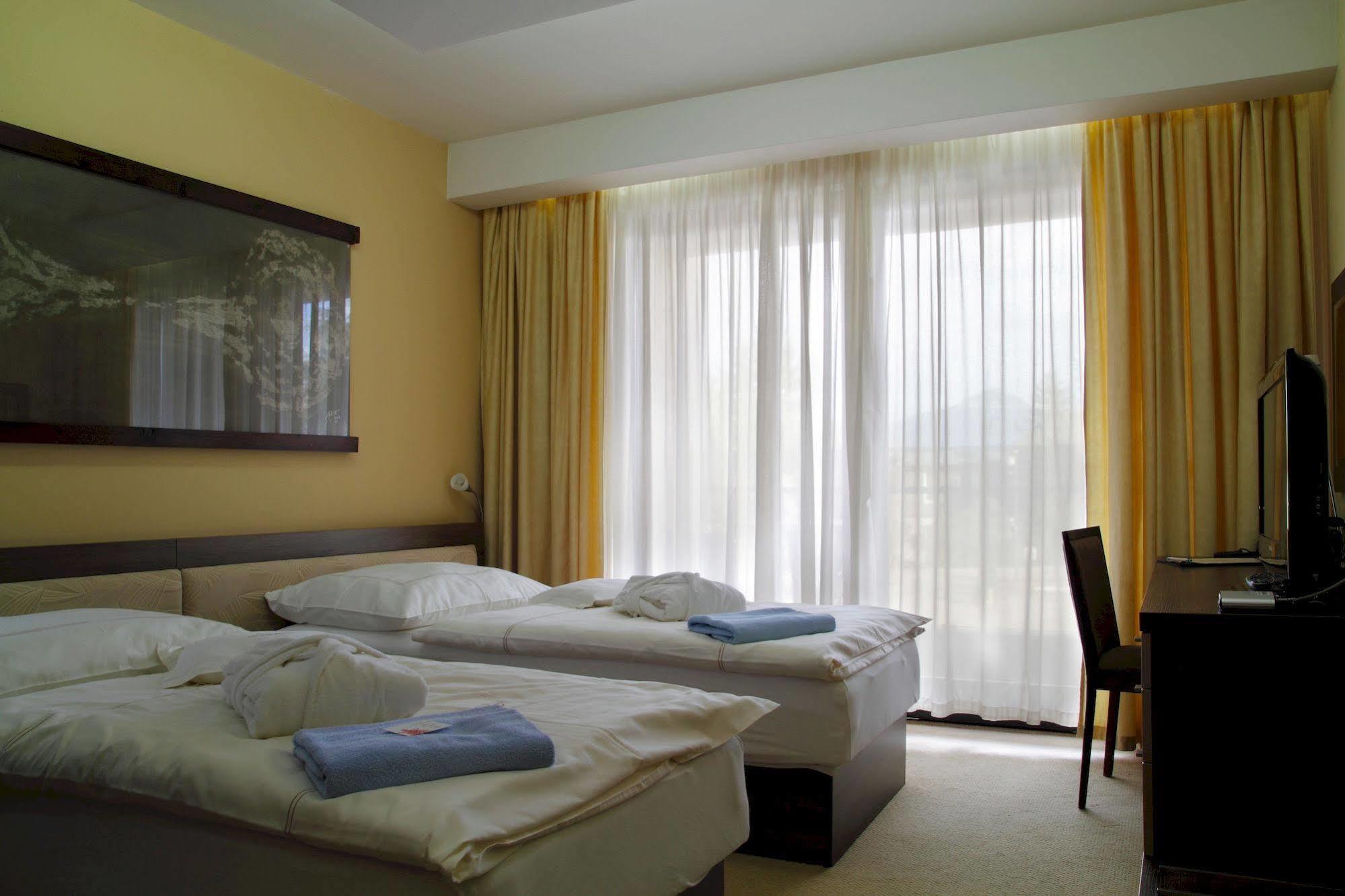 Wellness Hotel Diplomat ราเอตสเก เตปลิตเซ ภายนอก รูปภาพ